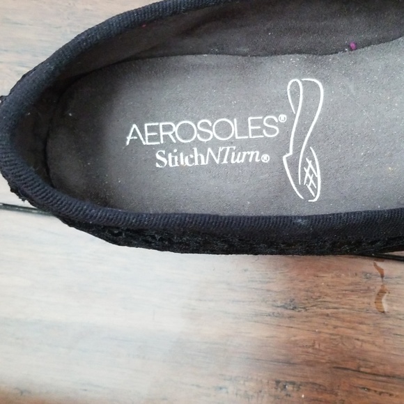 Flats - Picture 2 of 5